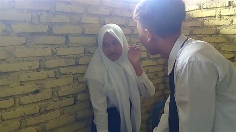 bokep jilbab di paksa|Jilbab Dipaksa Ngentot Porn Videos 